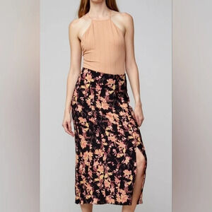 Free People Floral Skirt Size 2!